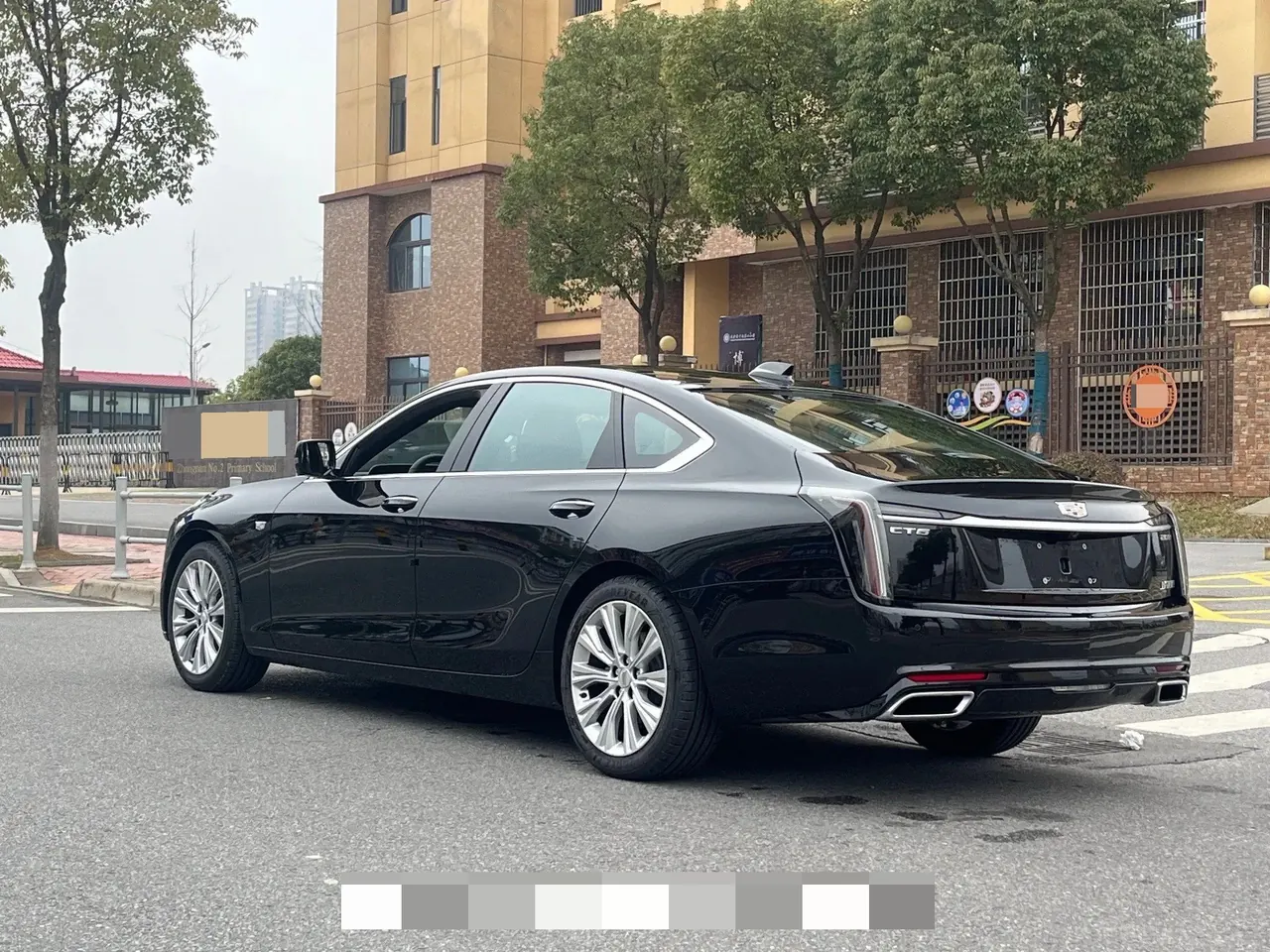 Cadillac 2023 CT6 2.0T 28T luxury automatic gear 3
