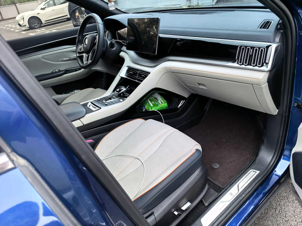 BYD Song PLUS New Energy 2022 Song PLUS DM-i 1.5 Stepless 110KM Flagship PLUS 5G Edition Automatic Gear 5
