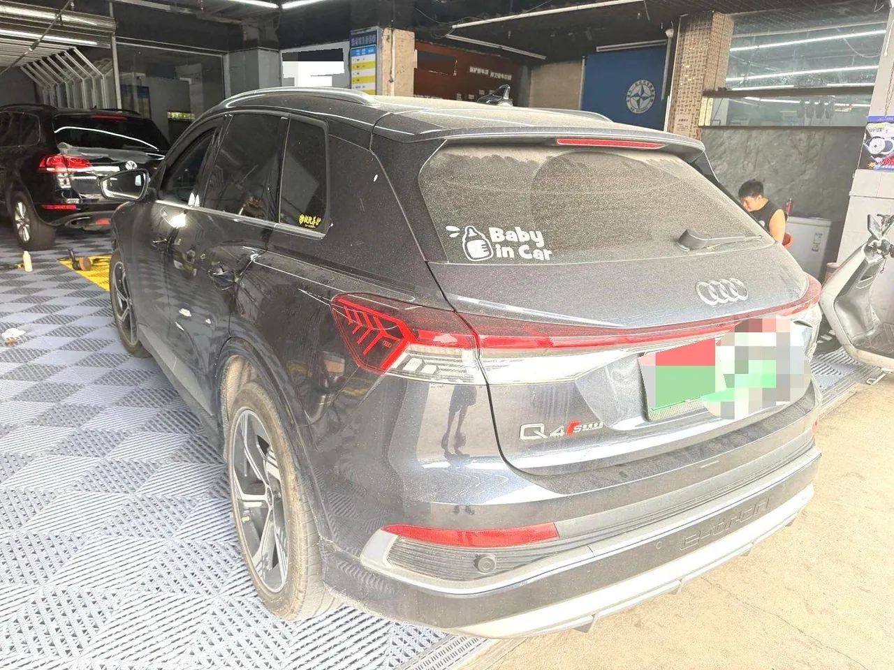 Audi 2024 Q4 e-tron 40 Creation Edition Automatic Gear 7