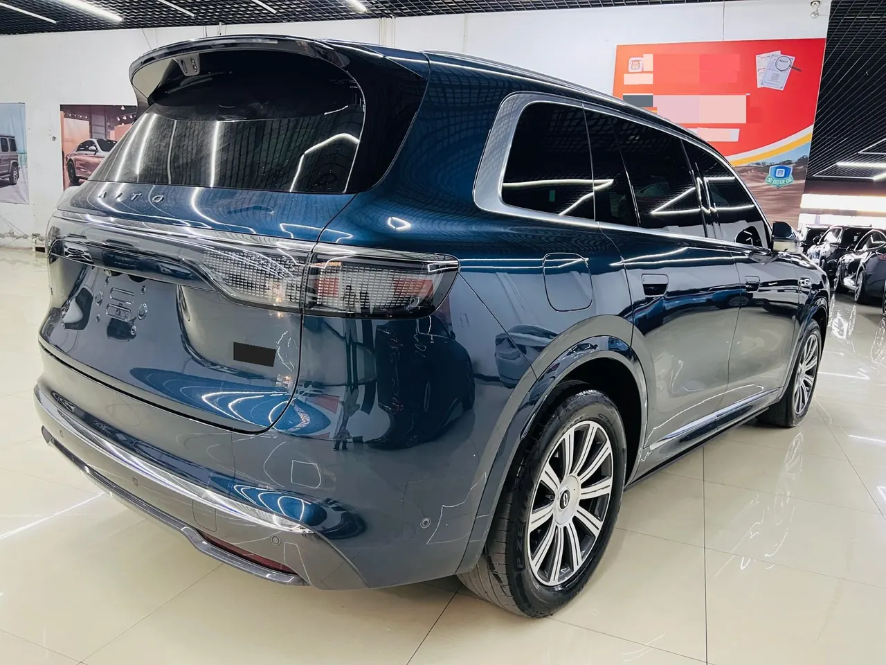 AITO 2025 AITO M8 Max Edition 53.4kWh 6-seat Edition Automatic Gear 6