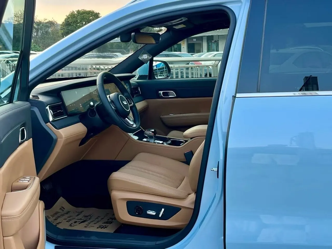 Li 2020 ONE 1.2T extended range 6-seat automatic gear 5