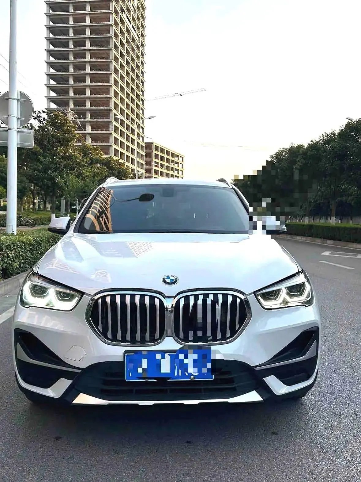 BMW 2022 X1 xDrive25Li 2.0T exclusive automatic gear 7