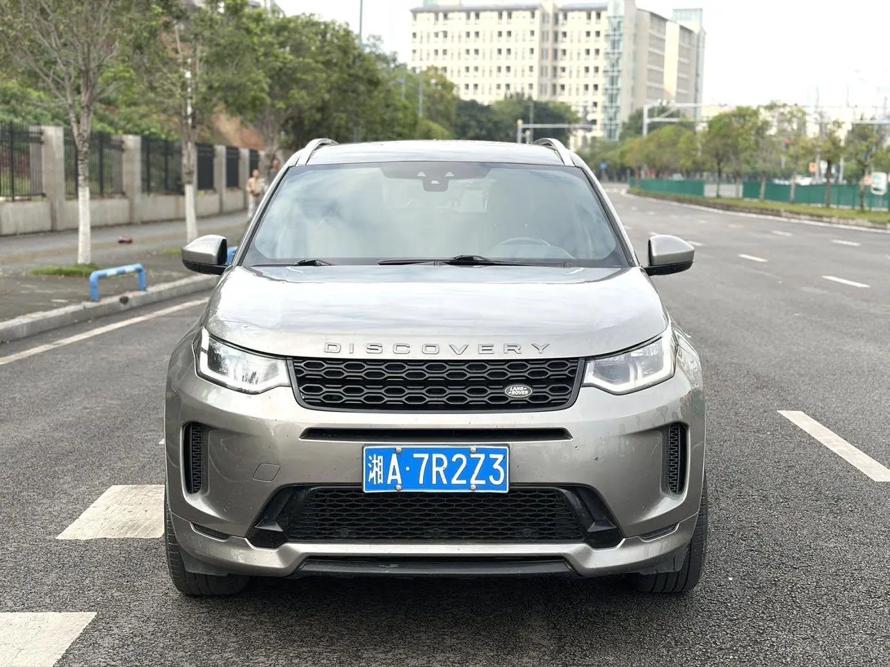 Land Rover 2021 Discovery Sports Edition 48V 2.0T 249PS R-Dynamic SE Performance Technology Edition 5-seat Automatic Gear 2