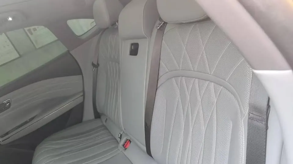 Geely Galaxy 2025 E 8 700km sailing smart driving version of automatic gear 4