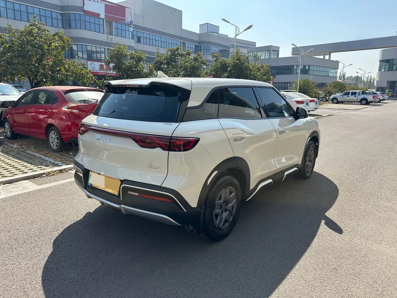 BYD 2025 Yuan UP 301KM Pilot Automatic Gear 3