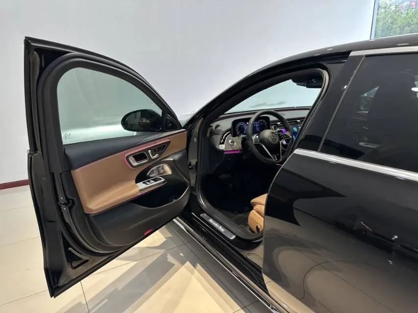 Mercedes Benz E-Class 2025 model E 300 L 48V 2.0T Luxury Edition Automatic 2