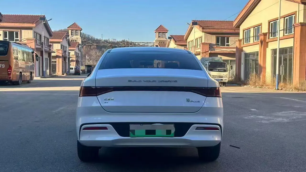 BYD 2024 Qin PLUS EV 510KM Glory Edition Leading Automatic Gear 4