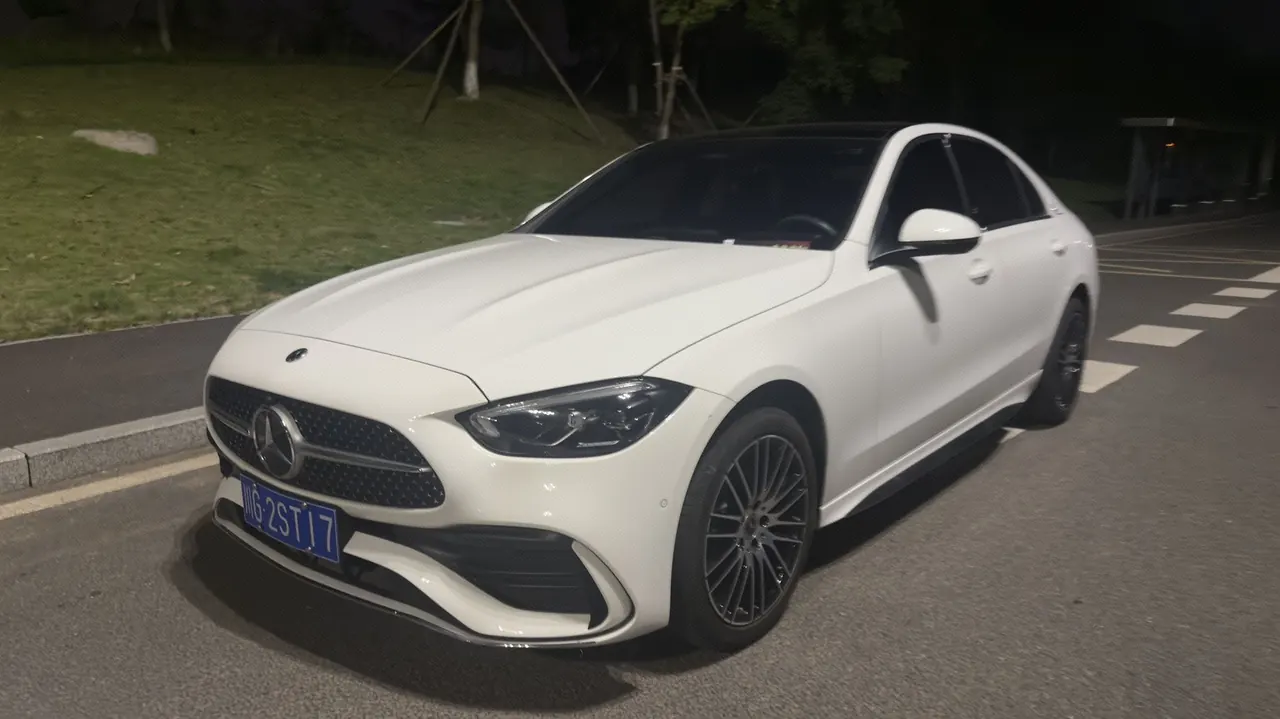 Открыть галерею: Mercedes Benz Class C 2024 C 260 L 48V 1.5T Sports Edition (Modified 3) Automatic Gear