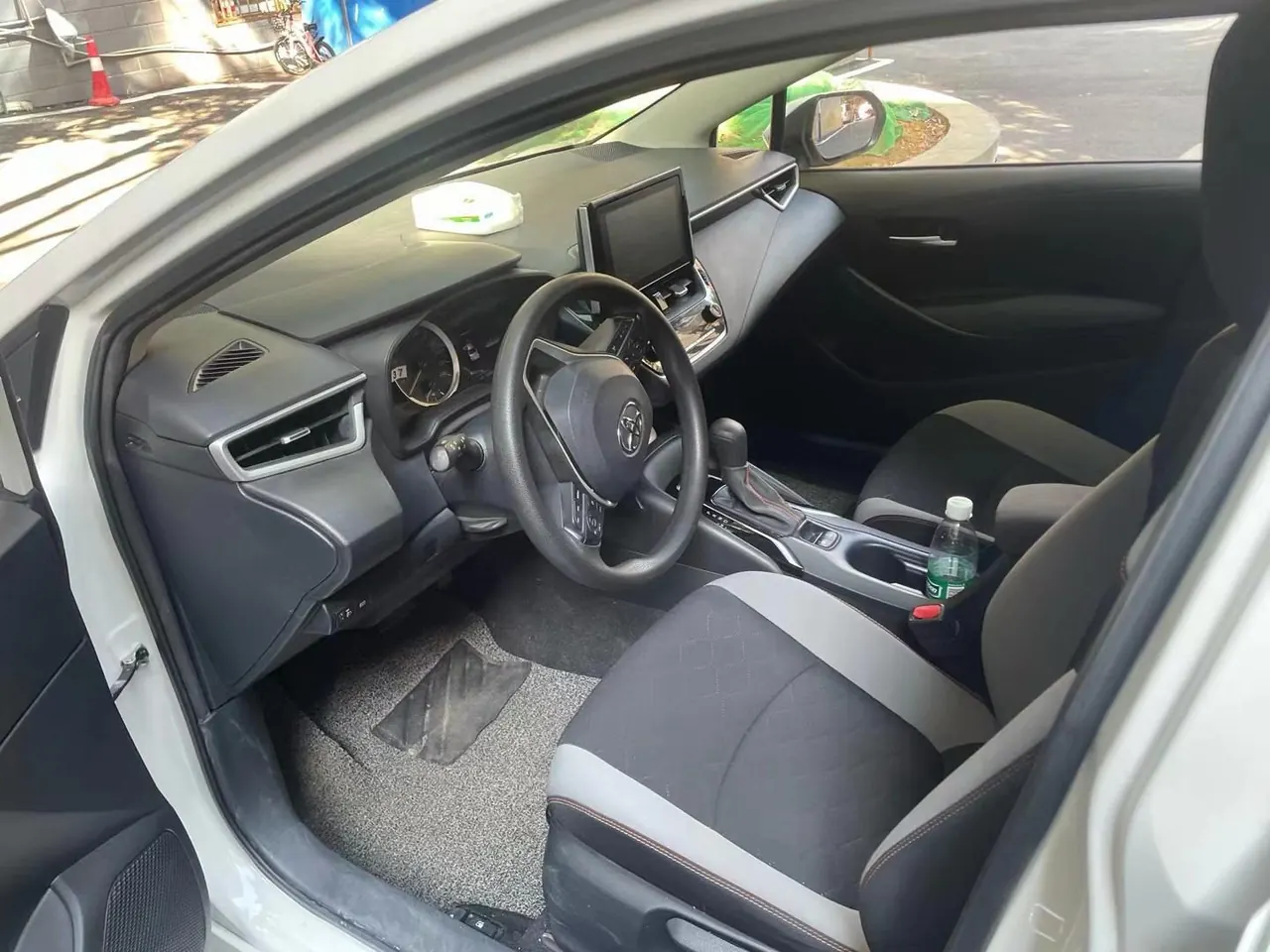 Toyota 2022 corolla 1.2T stepless pioneer PLUS version automatic gear 4