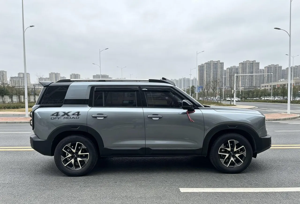 Beijing 2024 BJ30 1.5T Light Wild Air Edition Automatic Gear 2