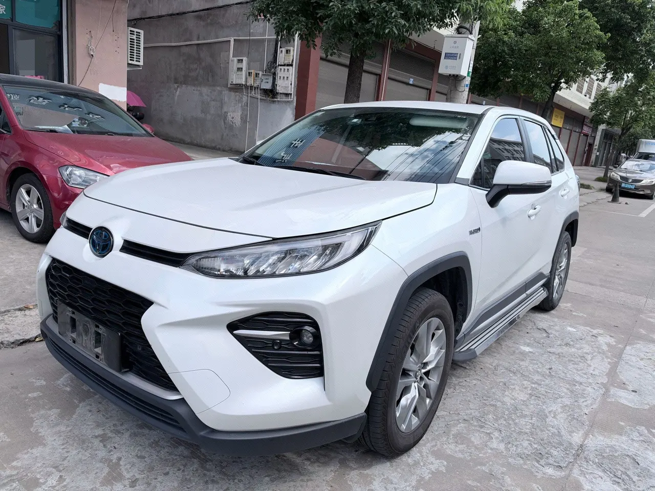 打开图片灯箱:Toyota 2021 Weilanda Dual Engine 2.5 Stepless Two-Drive Deluxe Automatic Gear