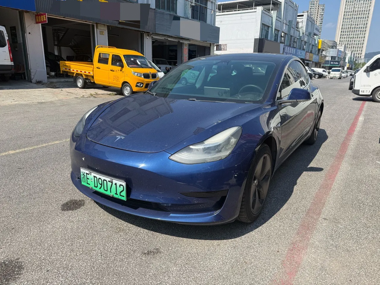 Open image lightbox: Tesla 2020 Model 3 Standard Endurance Rear Drive Upgraded Automatic Gear