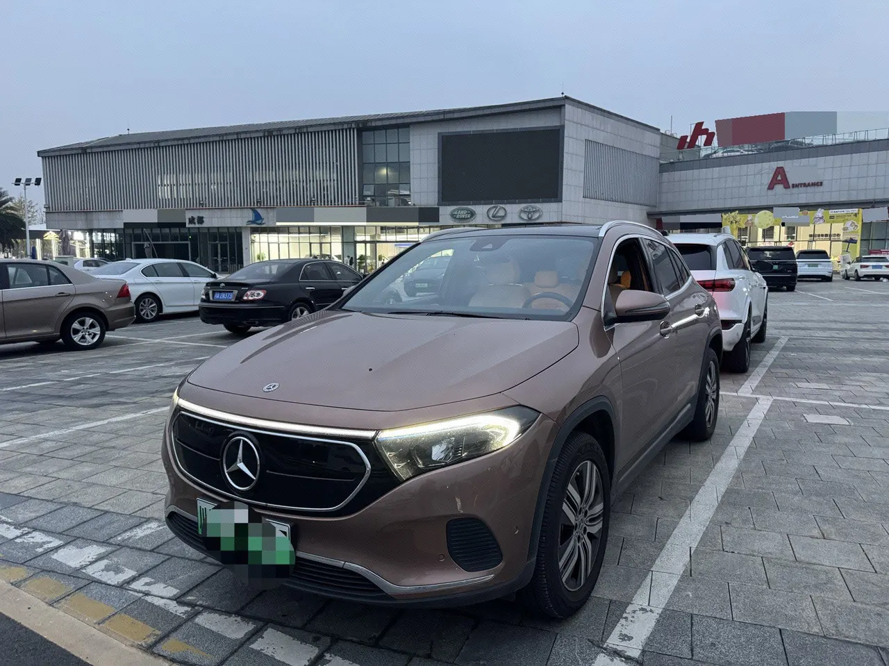 Mercedes Benz 2022 EQA 260 EQA 260 Automatic - View 1