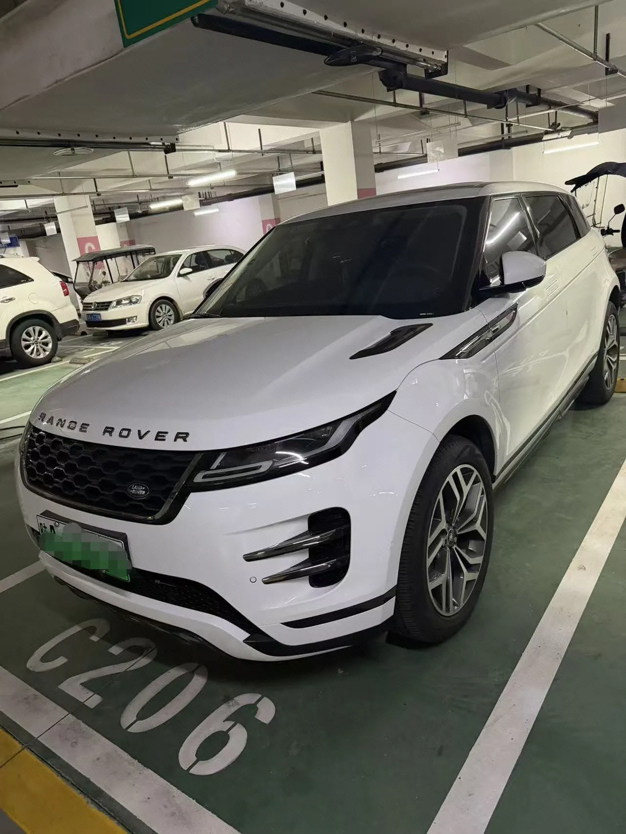 Land Rover Range Rover Aurora New Energy 2022 Range Rover Aurora L PHEV 1.5T P300e Performance Edition Automatic Gear - View 1