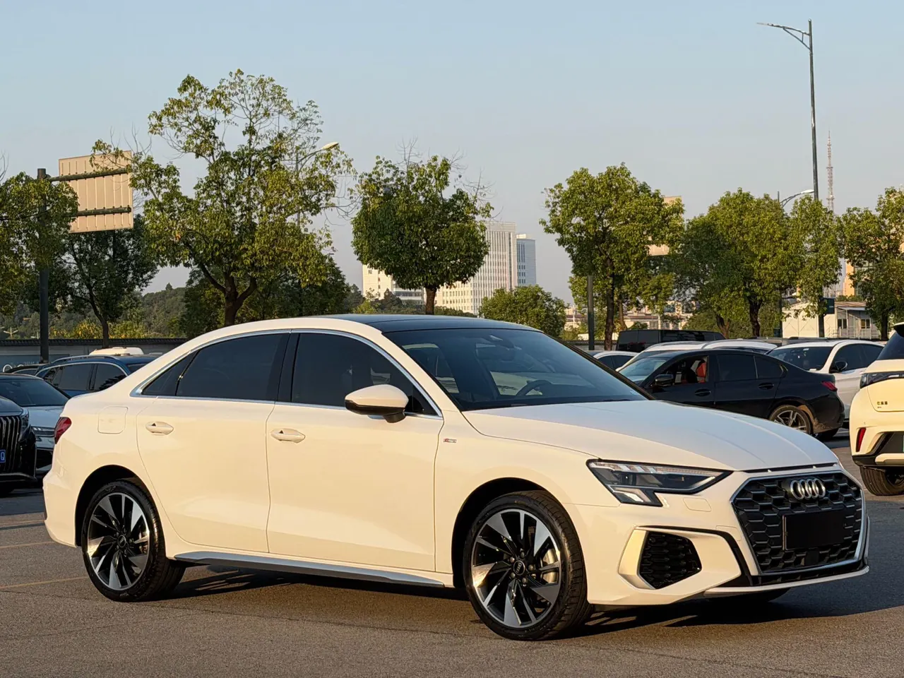 Audi 2022 A3L Limousine 1.4TFSI 35TFSI Fashion Sports Automatic 2