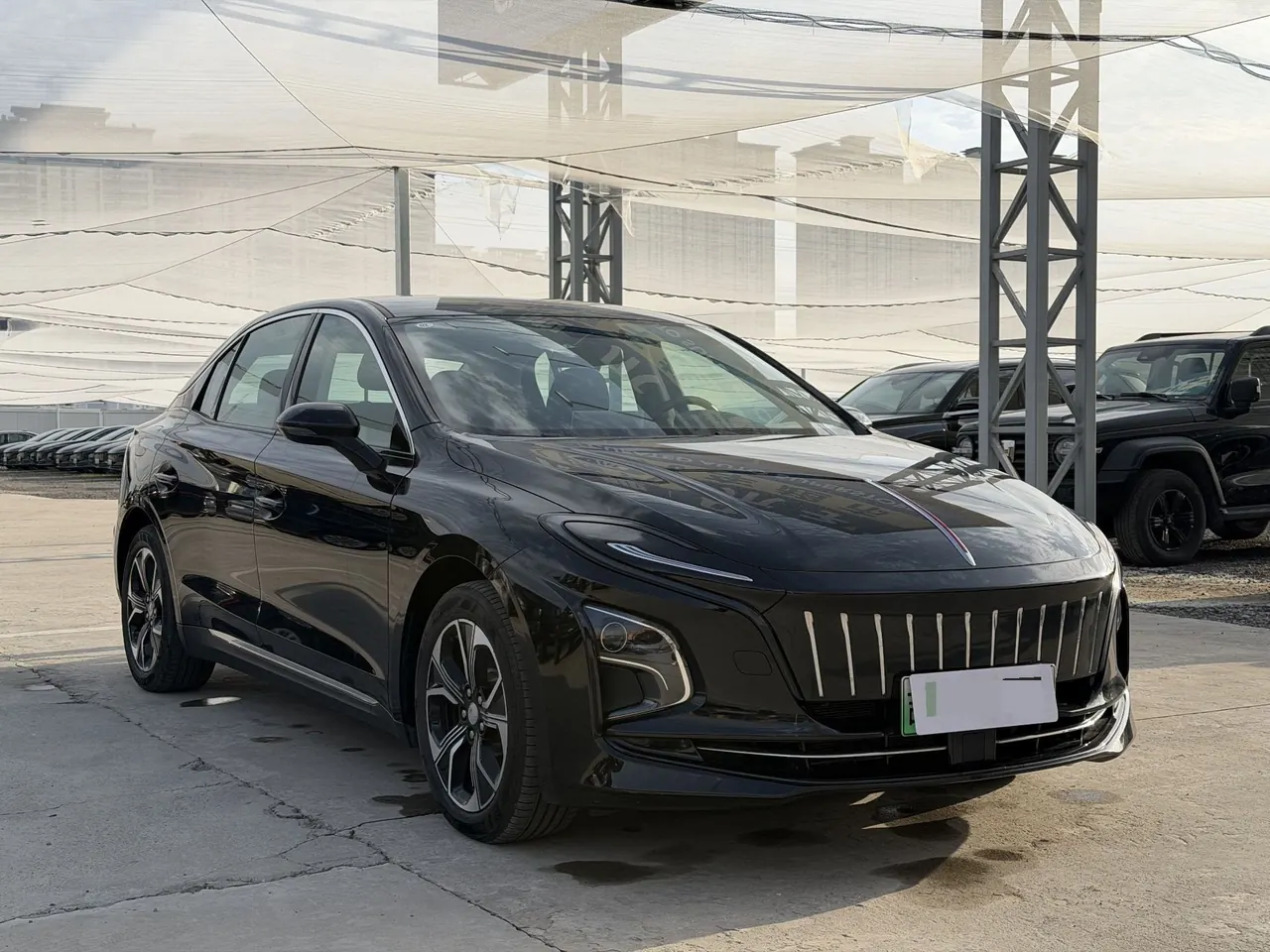 HongQi 2023 E-QM5 Basic Travel Edition (Modified) Automatic Gear 3