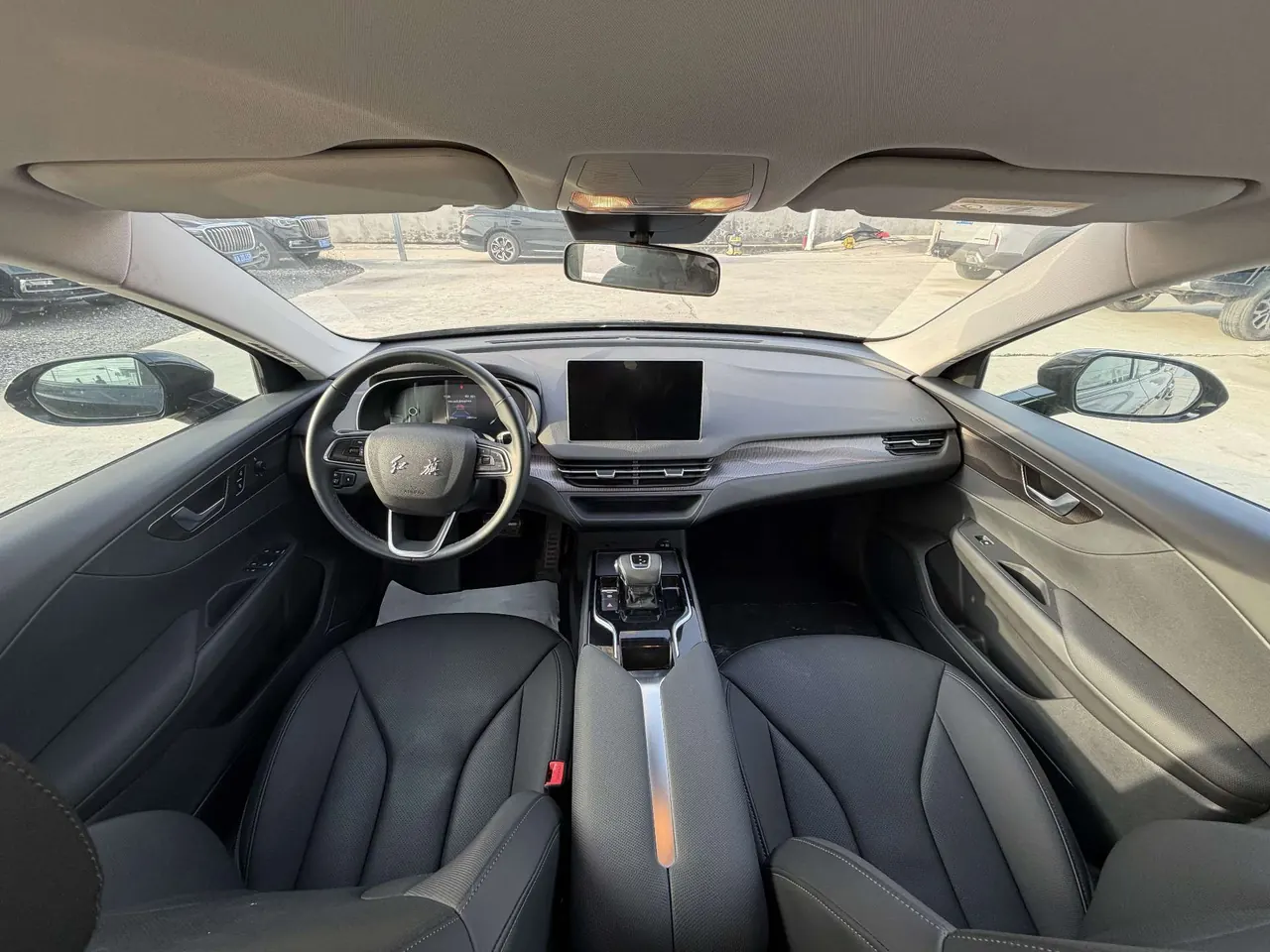 HongQi 2023 E-QM5 Basic Travel Edition (Modified) Automatic Gear 4