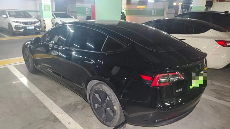 Tesla 2022 Model 3 rear-wheel drive version of automatic transmission 4