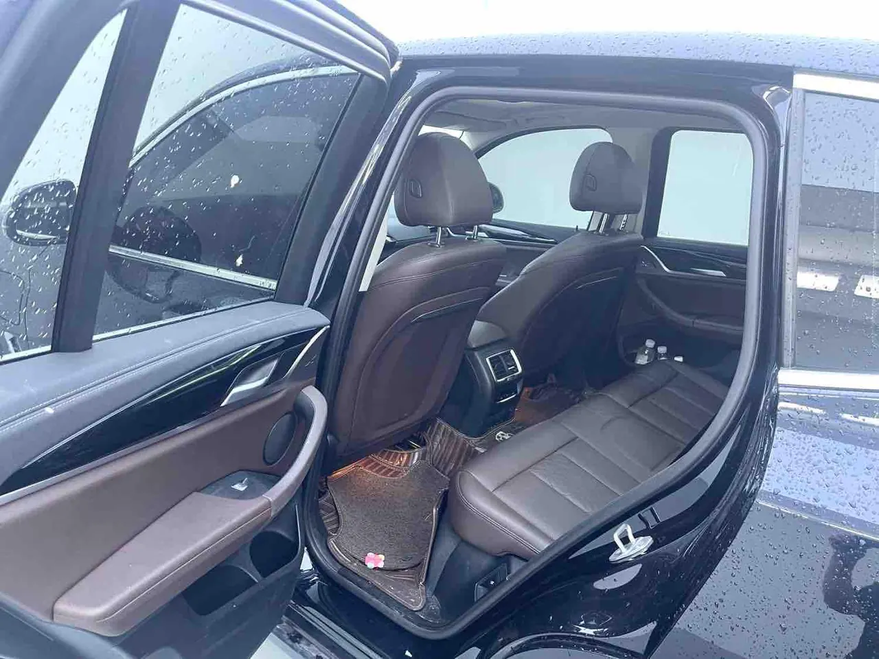 BMW 2023 iX3 leading automatic 5