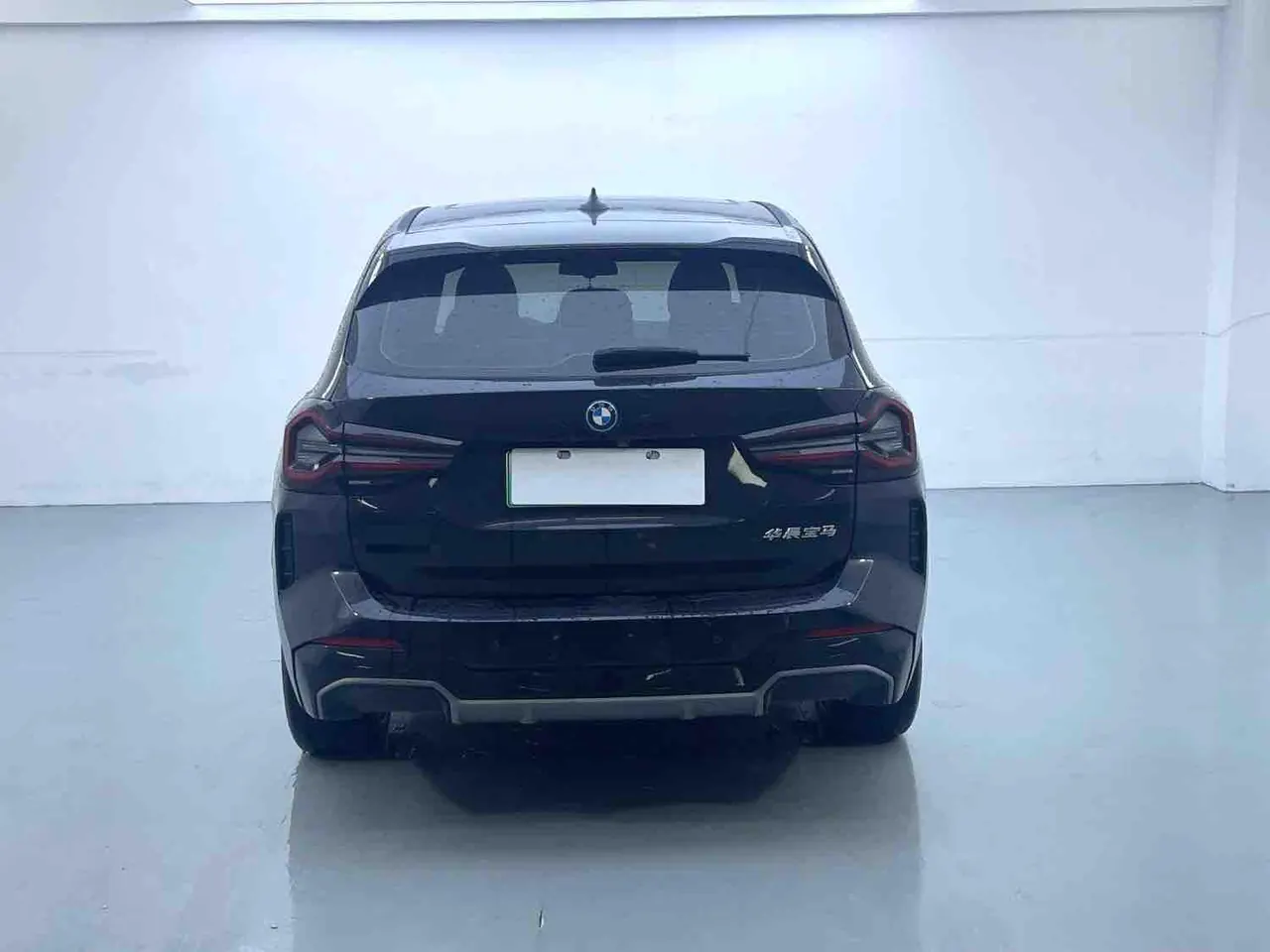 BMW 2023 iX3 leading automatic 8