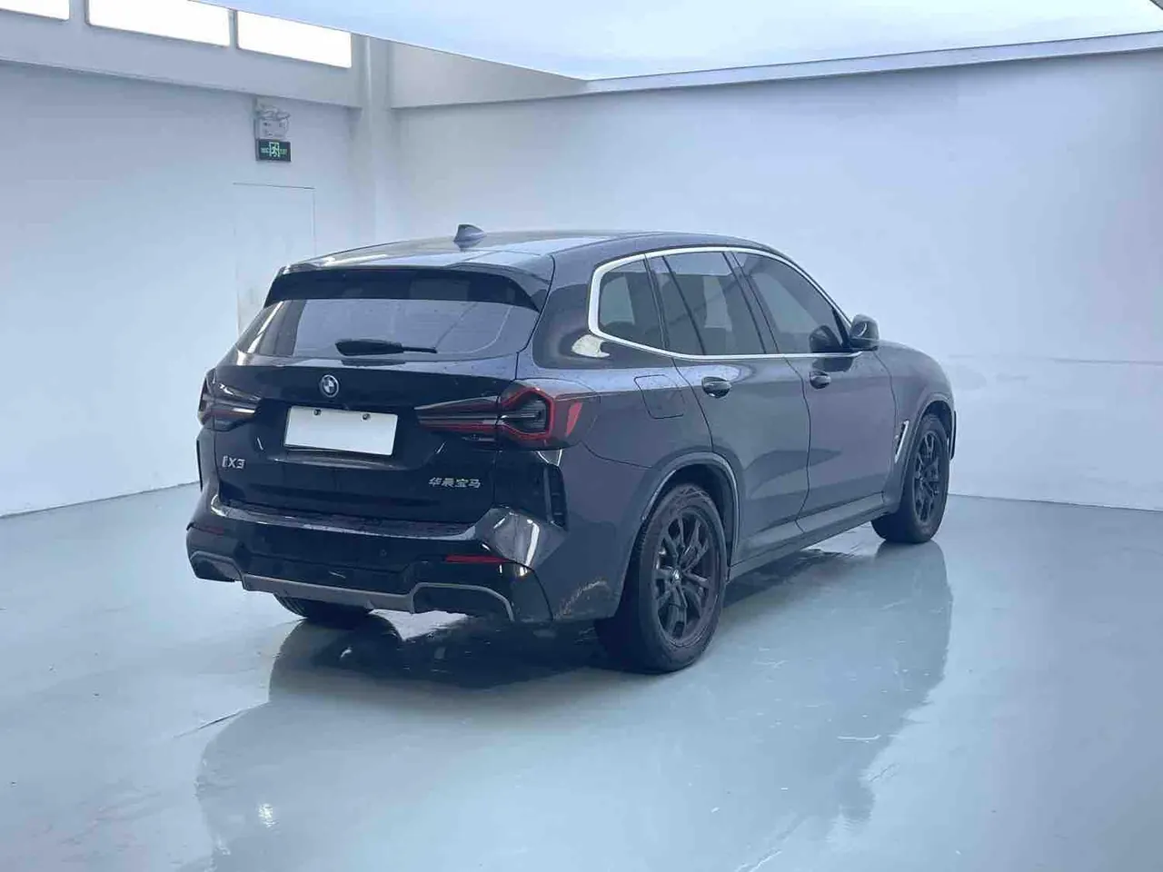 BMW 2023 iX3 leading automatic 9