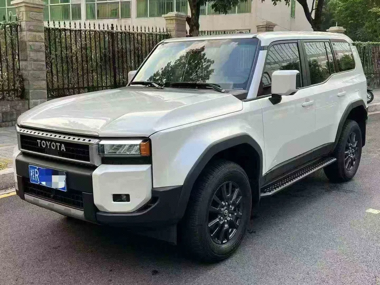 Toyota 2025 Prado HEV 2.4T all-around TX version 5-seat automatic gear - View 1