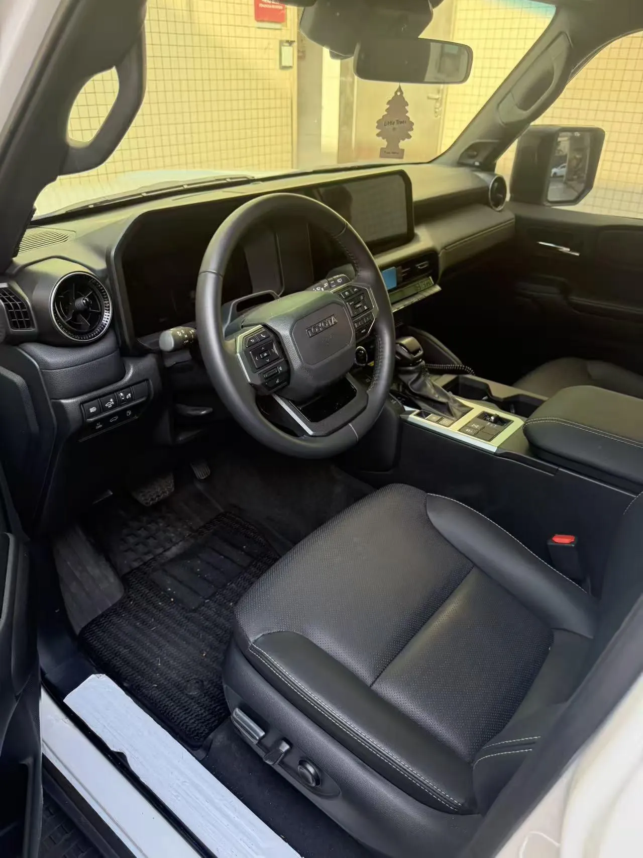 Toyota 2025 Prado HEV 2.4T all-around TX version 5-seat automatic gear 2