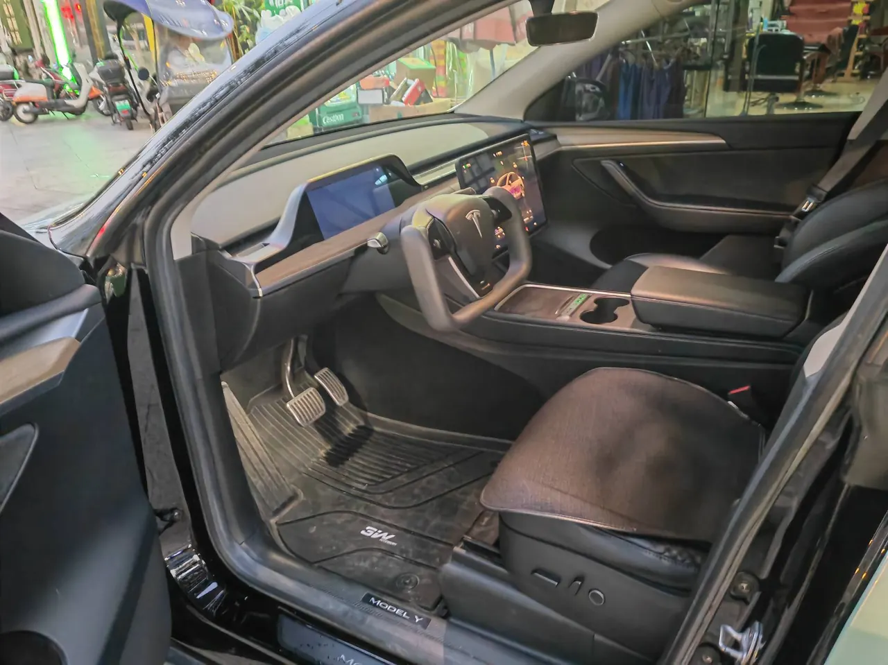 Tesla 2022 Model Y rear-wheel drive version (facelift) automatic gear 3