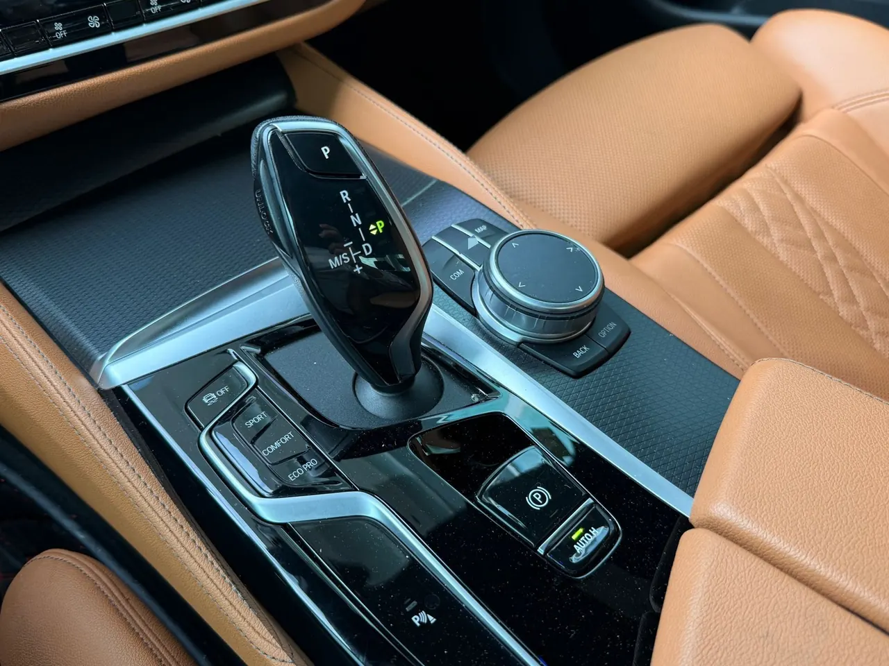BMW 5 Series (Imported) 2021 525i 2.0T M Sports Suit Automatic Gear 5