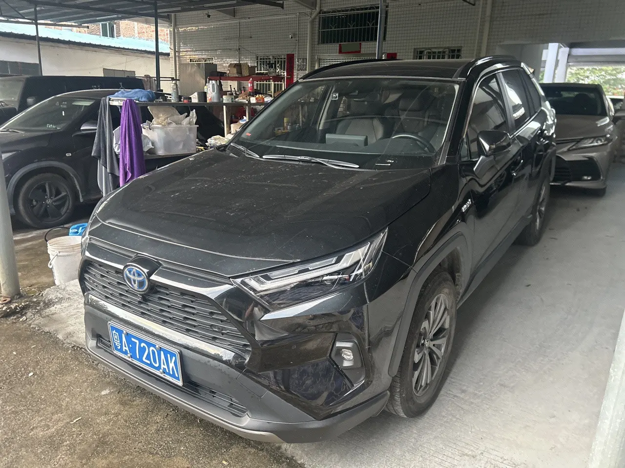 打开图片灯箱:Toyota 2023 RAV4 Rongfang Dual Engine 2.5 Stepless Two-Drive Elite Plus Edition Automatic Gear