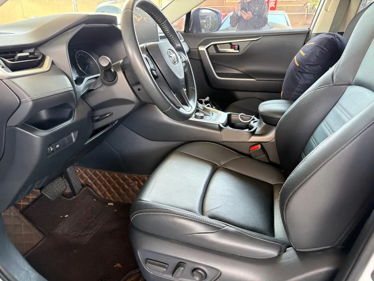 Toyota 2021 Weilanda Dual Engine 2.5 Stepless Four-wheel Drive Deluxe Automatic Gear 2