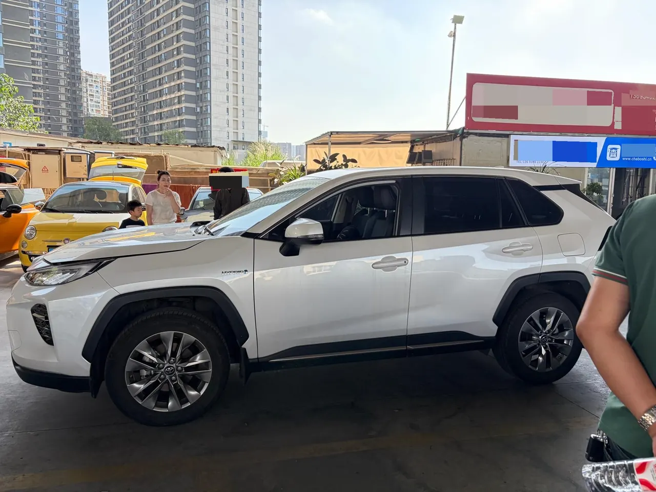 Toyota 2021 Weilanda Dual Engine 2.5 Stepless Four-wheel Drive Deluxe Automatic Gear 6
