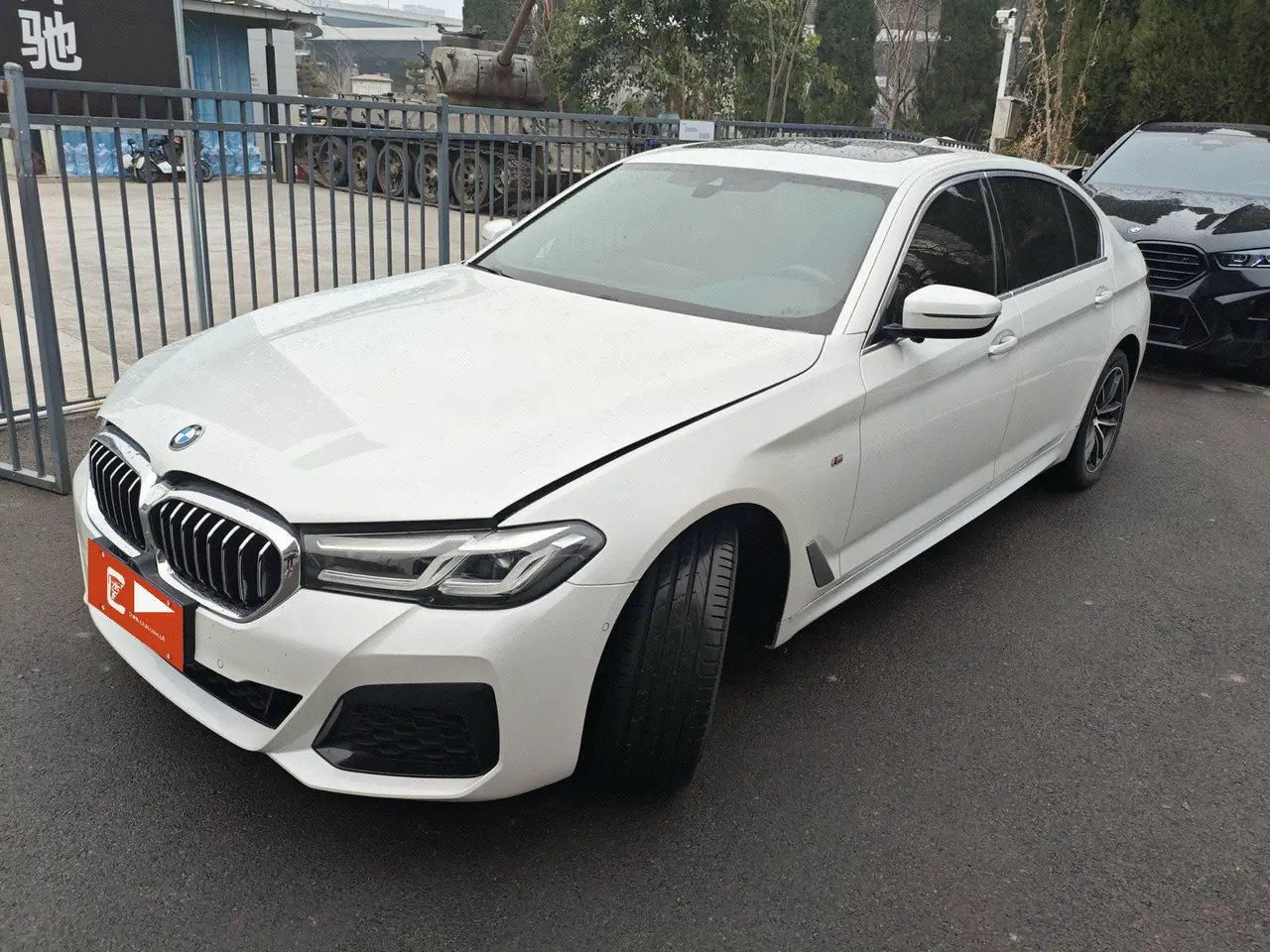 Open image lightbox: BMW 5 Series 2022 525Li 2.0T M Sports Suit (Change 2) Automatic Gear