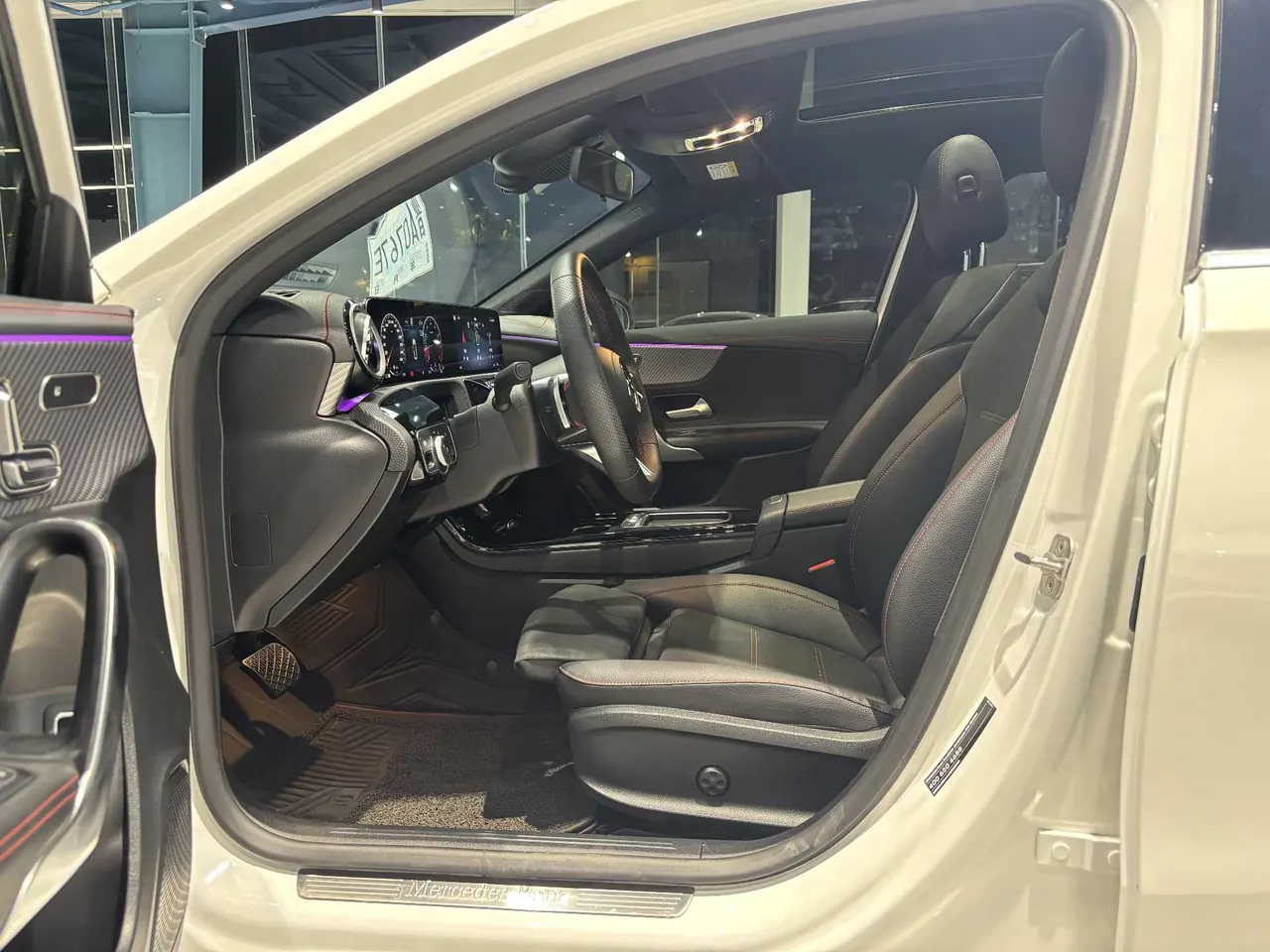 Mercedes Benz Class A 2025 A 200 L 1.3T Fashion Automatic Gear 5