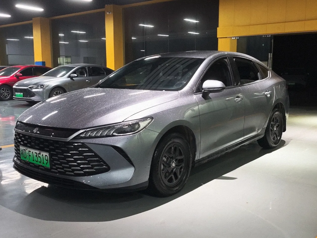 打开图片灯箱:BYD 2025 Qin PLUS DM-i 1.5 stepless intelligent driving version 55KM leading automatic gear