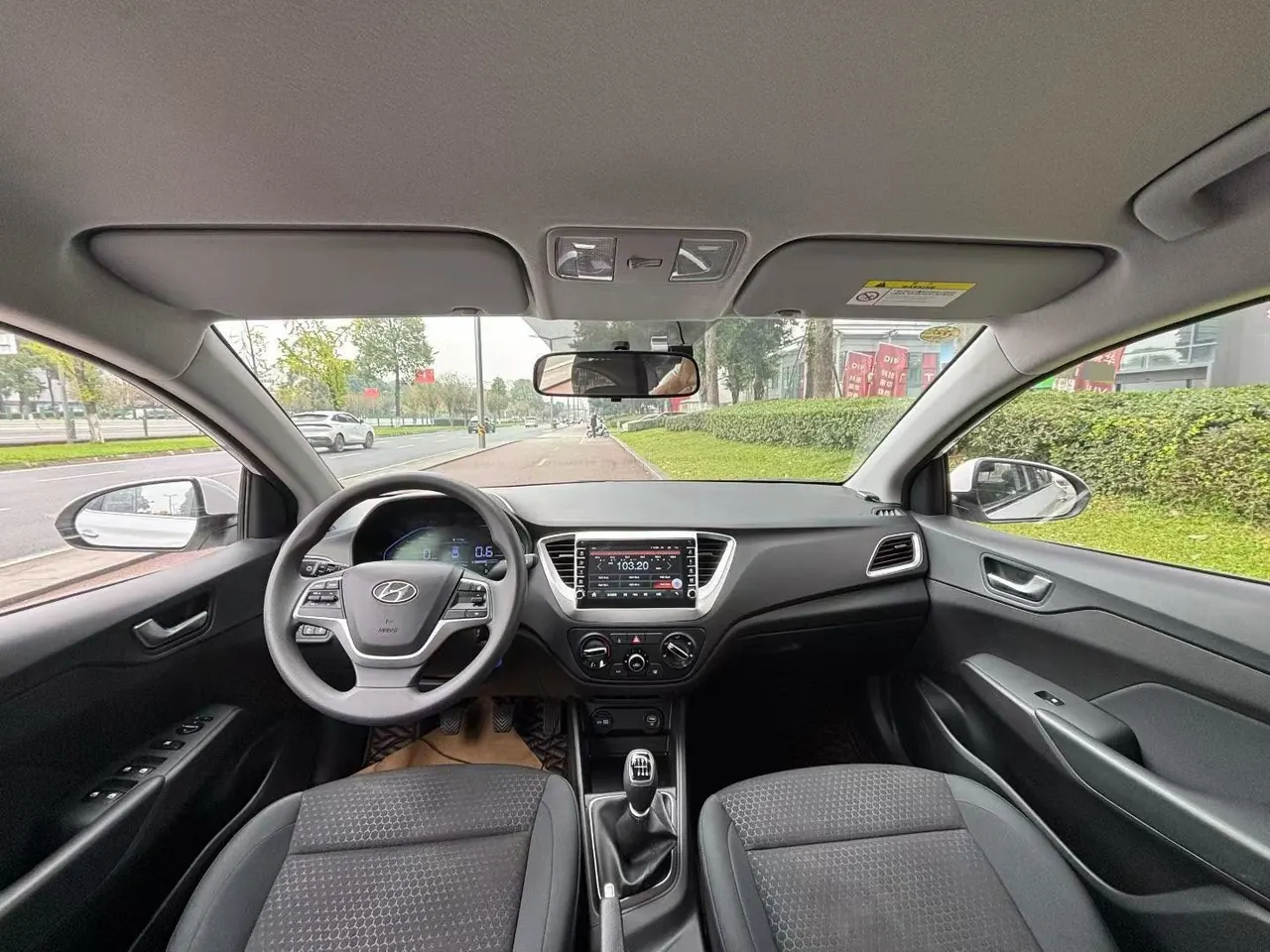 LYNK&amp;CO 2021 LYNK&amp;CO 01 2.0TD Two-Drive Pro Automatic 3