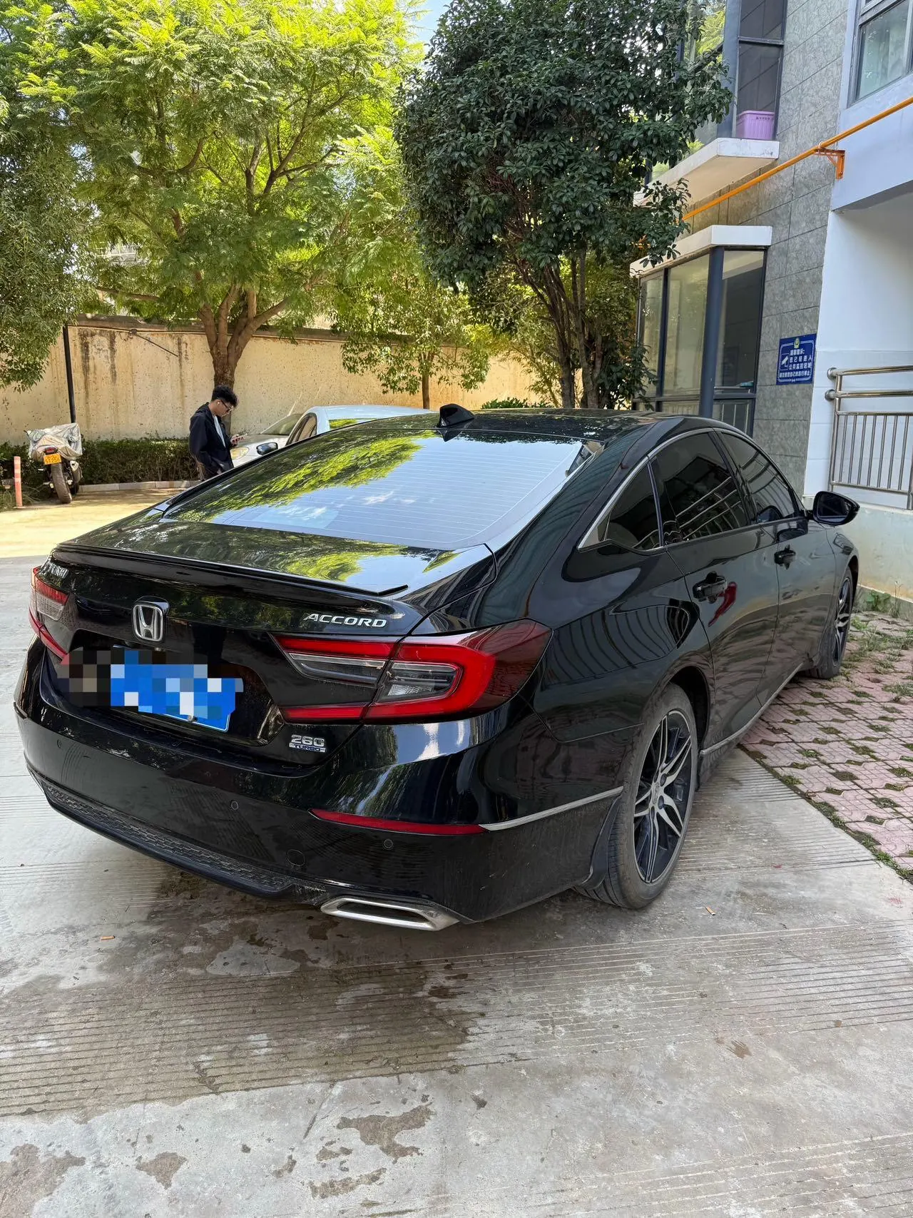 Honda 2022 10th Generation Accord 1.5T Stepless 260TURBO Magic Night Premium Edition Automatic Gear 3