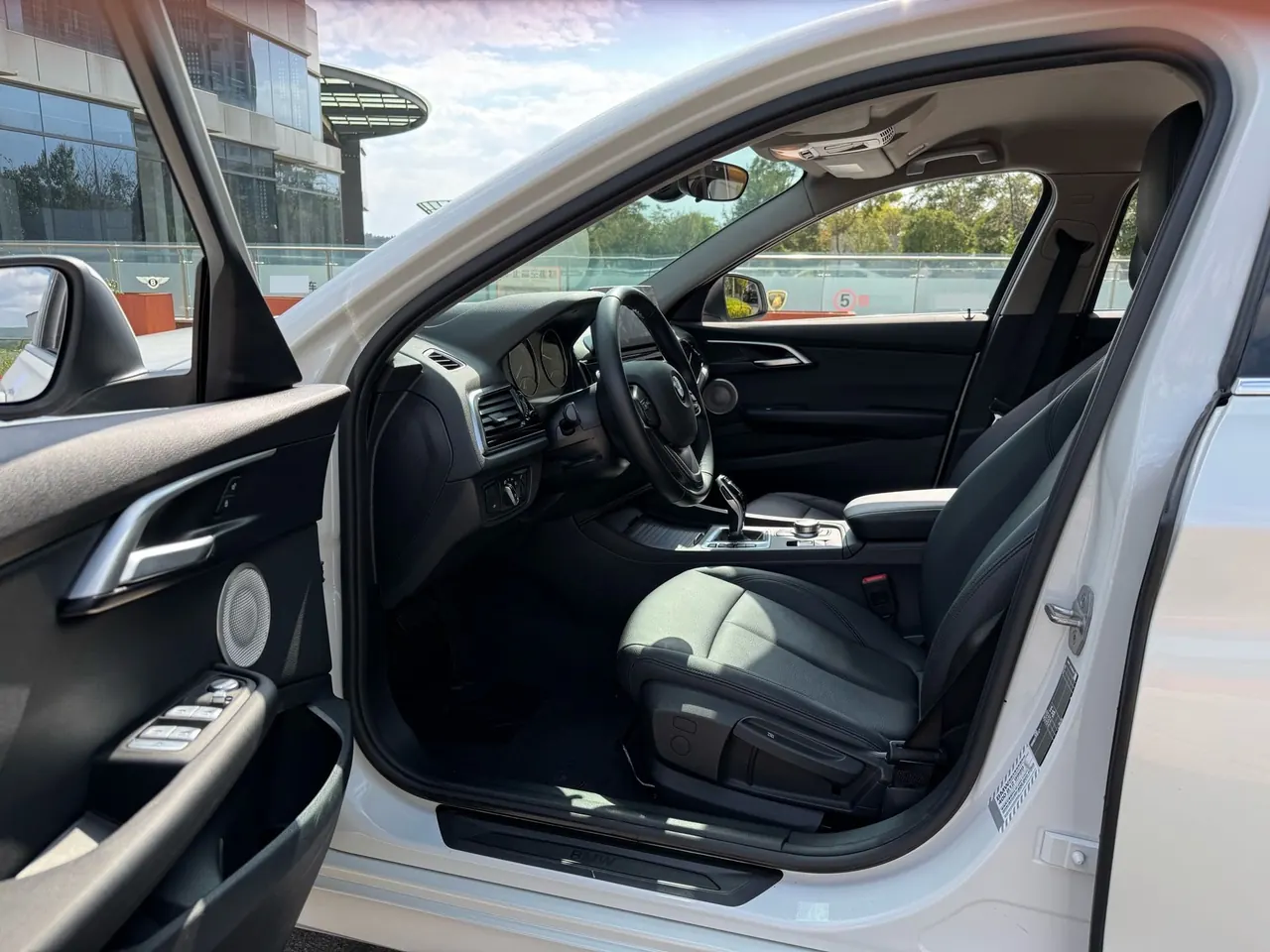 BMW 1 Series 2022 120i 1.5T M Sports Edition Automatic Gear 4