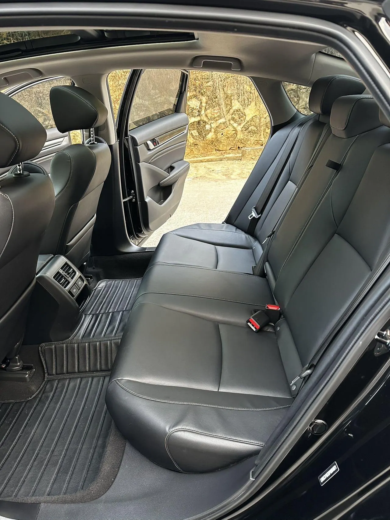 Honda 2022 10th Generation Accord 1.5T Stepless 260TURBO Magic Night Premium Edition Automatic Gear 5
