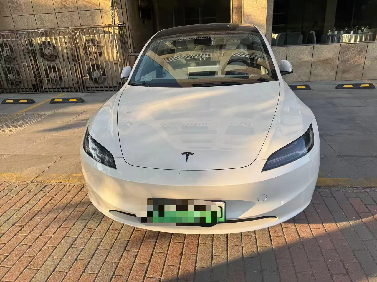 Tesla 2025 Model 3 rear-wheel drive version of automatic transmission 2