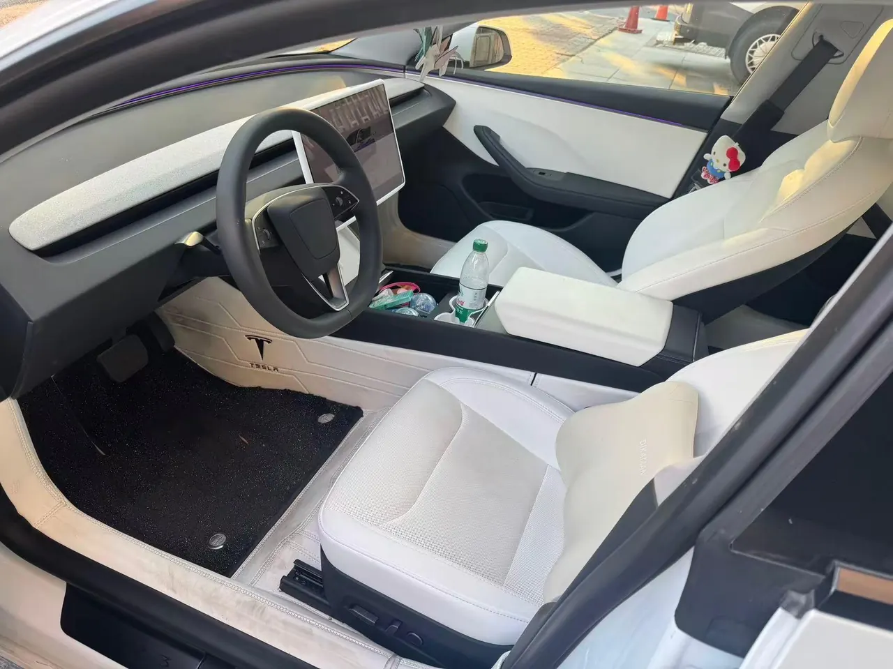 Tesla 2025 Model 3 rear-wheel drive version of automatic transmission 5