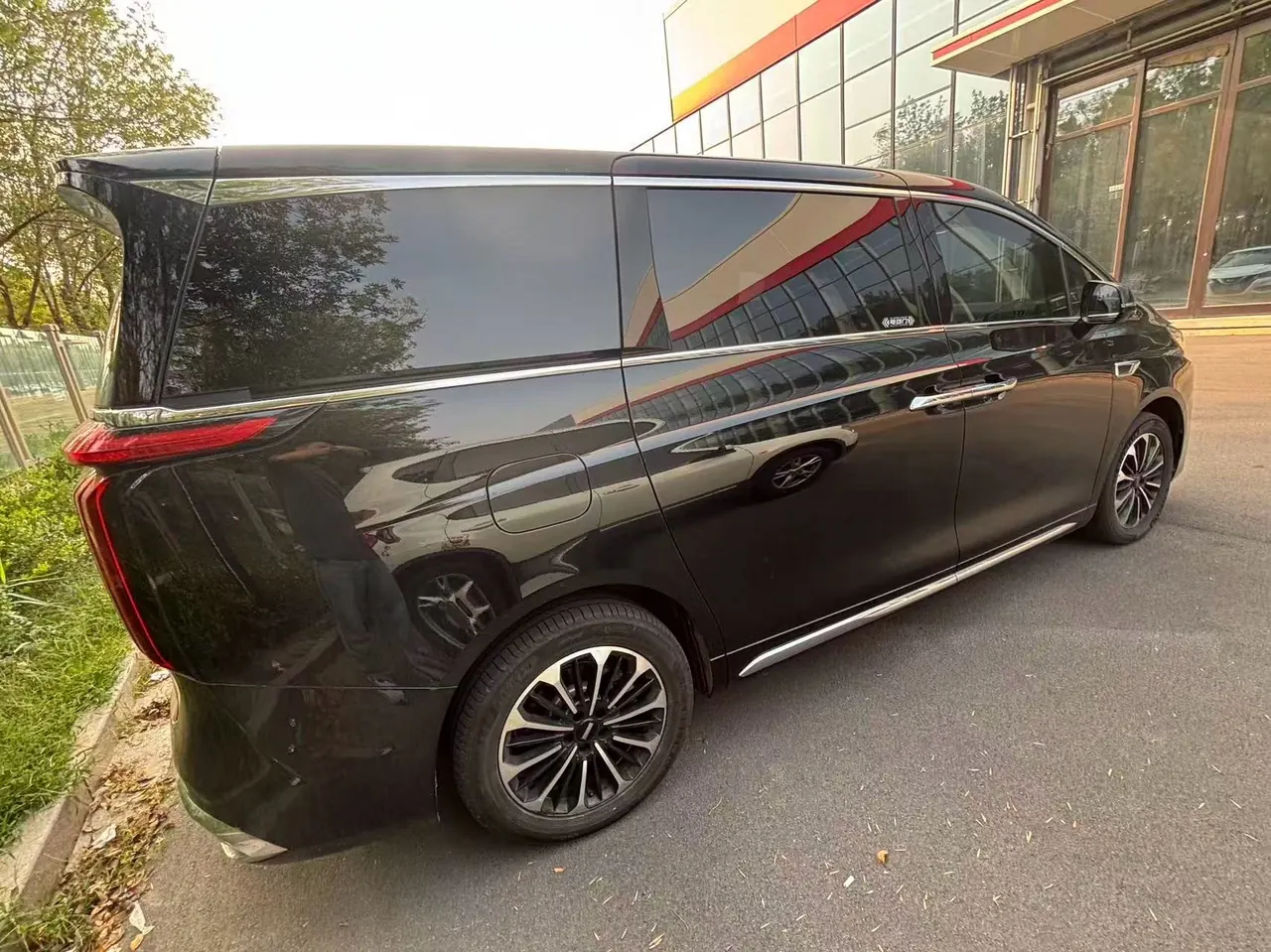 WEY 2023 Alpine PHEV 1.5T Two-wheel Drive Premium Edition Automatic Gear 3
