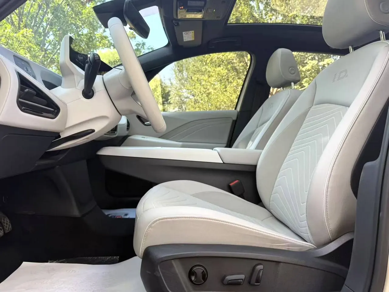 Volkswagen 2025 ID. 3 Smart Premium Edition (Modified) Automatic Gear 10