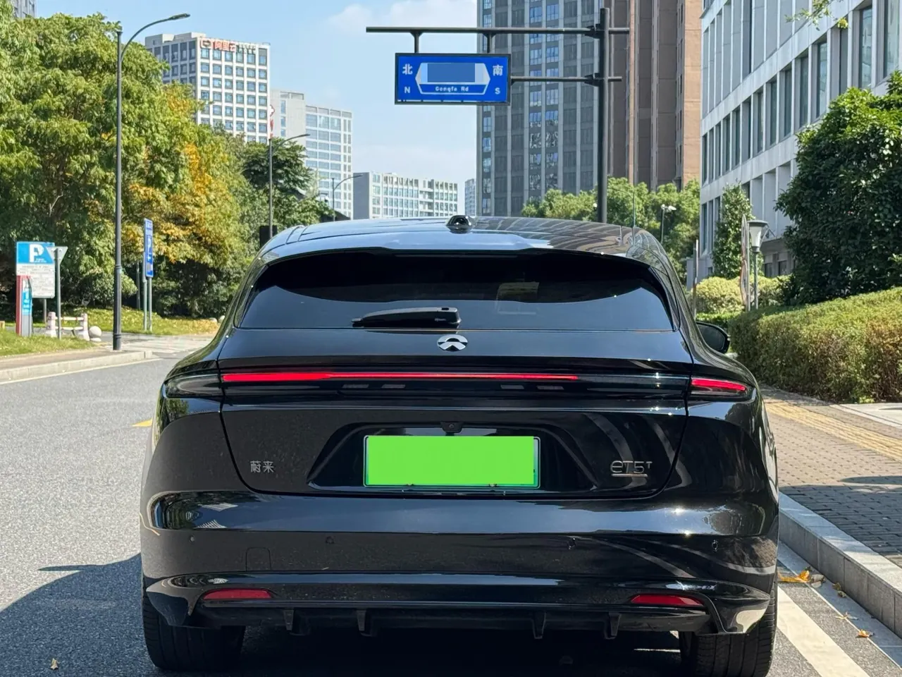 NIO 2025 ET5 Championship Commemorative Edition 75kWh Automatic 12