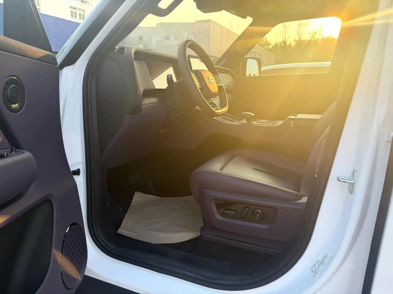 Polar Stone 2026 ADAMAS Deluxe Executive Edition 6-seat Automatic 4