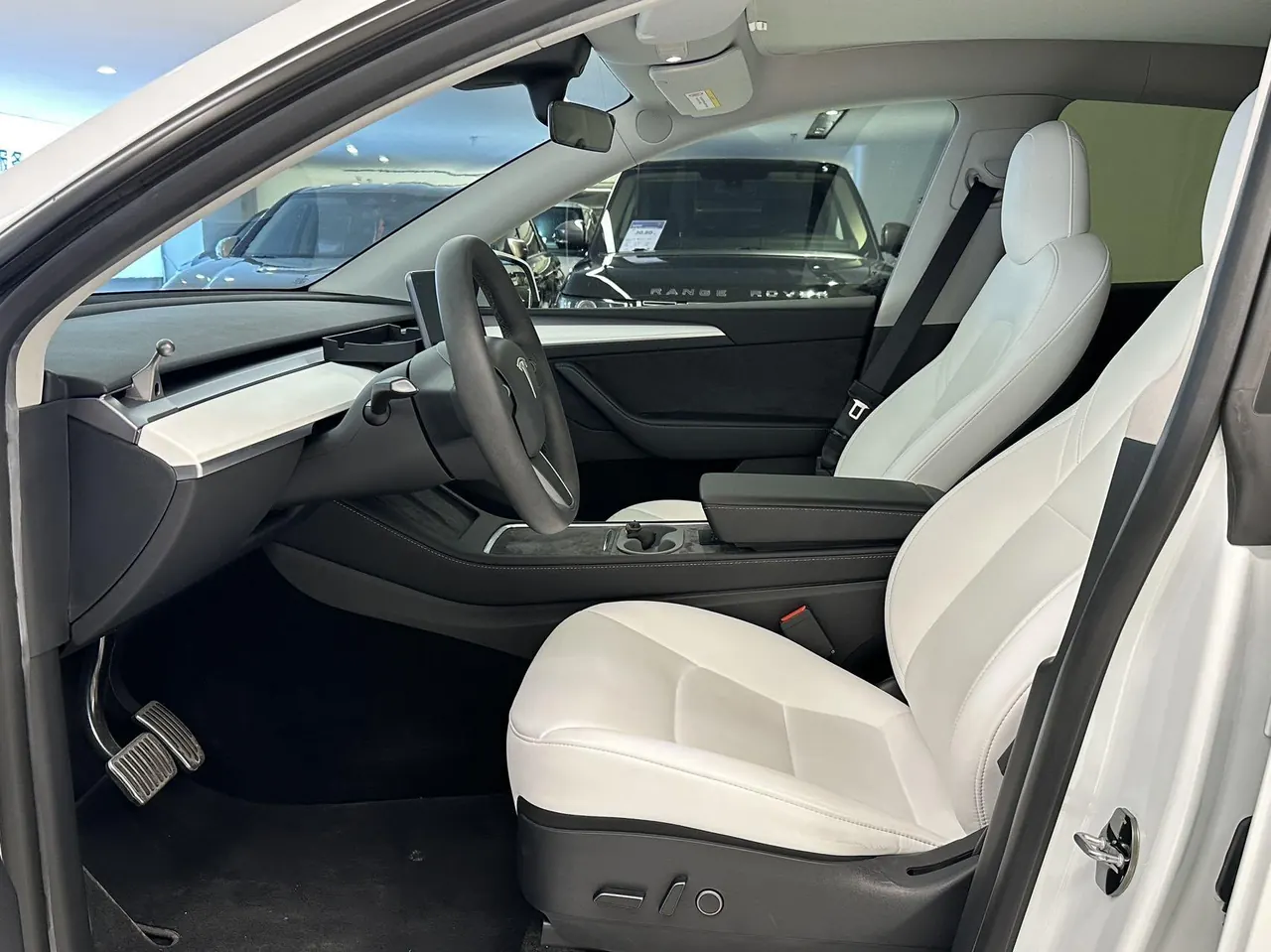 Tesla 2022 Model Y long endurance all-wheel drive version automatic transmission 3