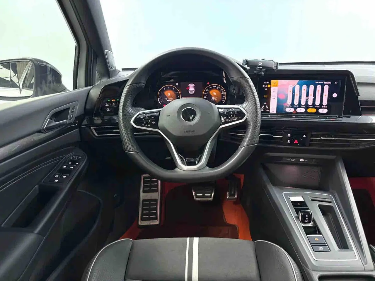 Volkswagen 2021 Golf 8 PRO 1.4TSI 280TSI Automatic 9
