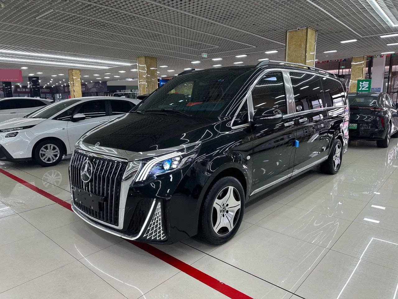 Open image lightbox: Mercedes Benz 2021 Vito 2.0T Business Edition 7-seat Automatic Gear