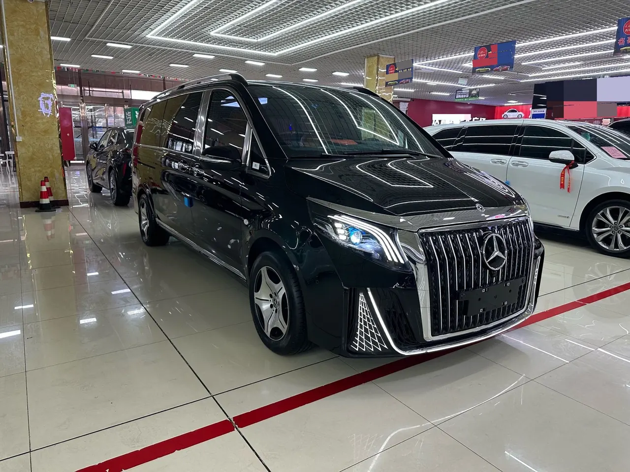 Mercedes Benz 2021 Vito 2.0T Business Edition 7-seat Automatic Gear 2