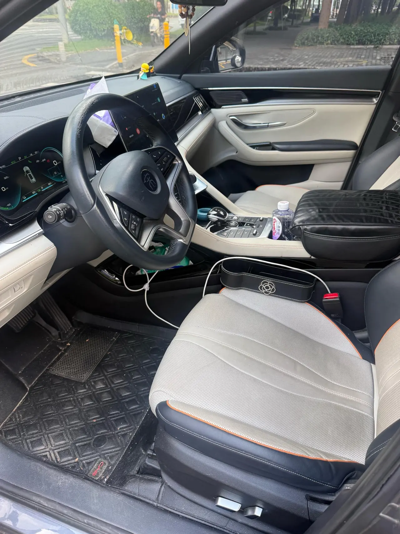 BYD Song PLUS New Energy 2021 Song PLUS DM-i 1.5 Stepless 51KM Honorable Automatic Gear 3